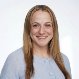 Kim Smyth Headshot